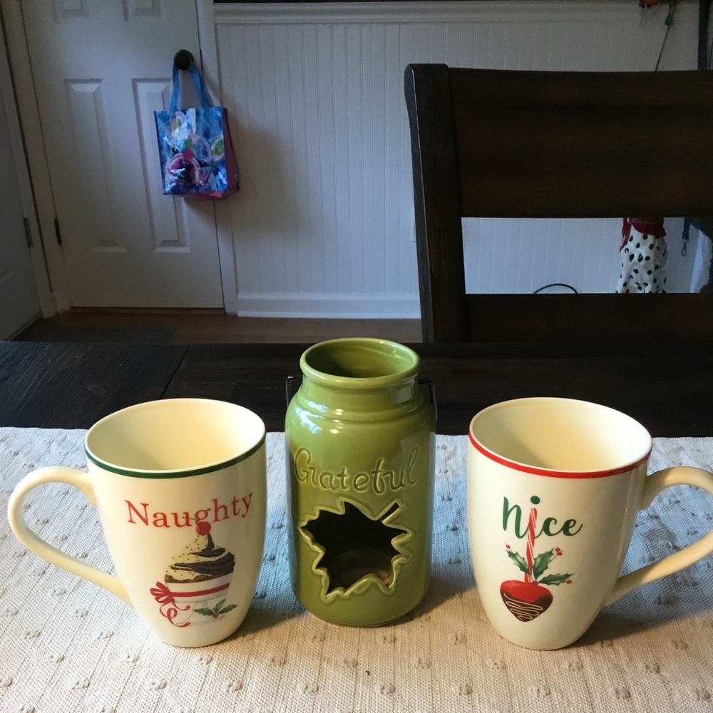 Lenox Naughty & Nice Christmas Holiday 16oz Mugs